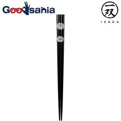 A pair of lacquered chopsticks, a pair of lacquered chopsticks, a large wheel