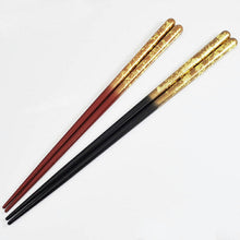 Load image into Gallery viewer, Painted chopsticks Couple painted chopsticks Issou Zuiun &amp; Painted chopstick rest Foil scattering
